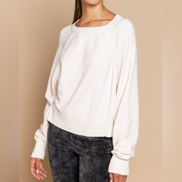 🔥sale POL Women’s Soft Pullover Backless Sweater - Cream- Sizes: S, M, L - Picture 2 of 8